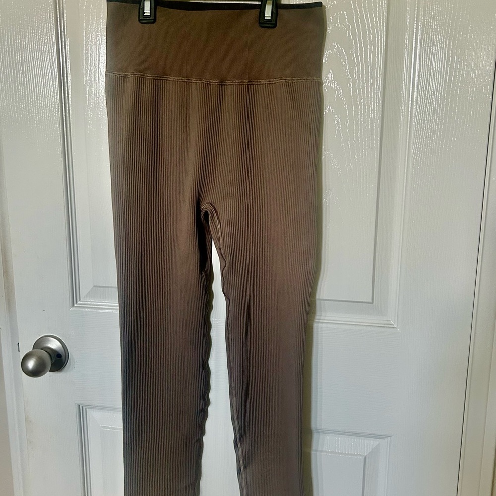 Calvin Klein Ribbed Leggings - Picture 10 of 10
